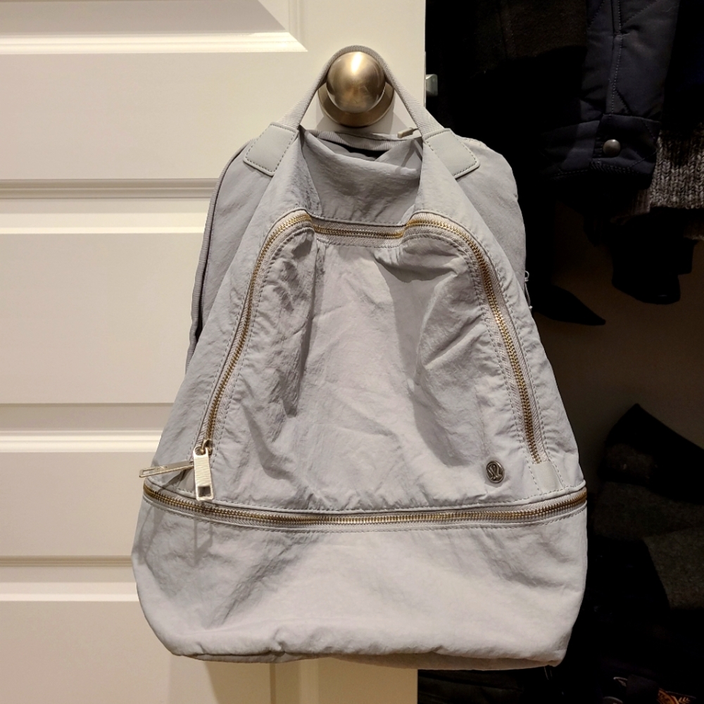 EUC Lululemon City Adventurer 17L